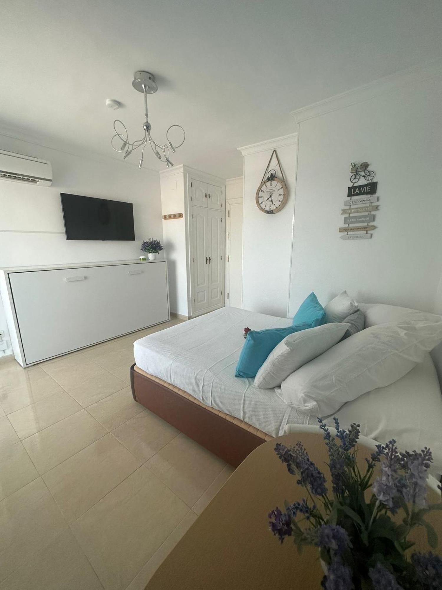 Estudio Turistico En Benalmadena A 200 Mts Del Mar Zewnętrze zdjęcie
